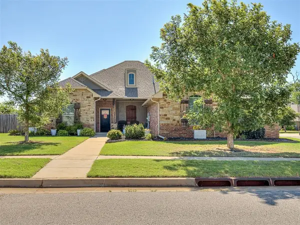 4612 Kentucky Ridge Drive, Mustang, OK 73064