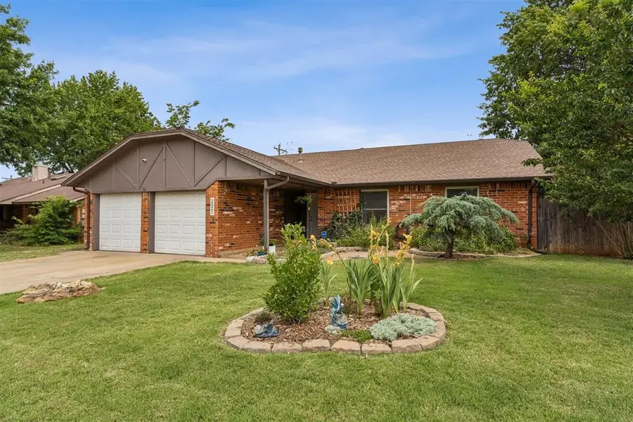 2021 Castle Rock, Edmond, OK 73003 - #2