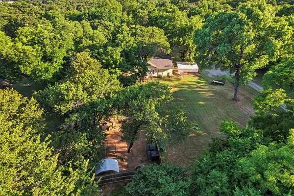 104 SW Timber Lane, Indiahoma, OK 73552
