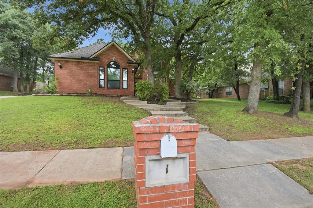 1 N Crosstimber Trail, Edmond, OK 73034 - #1