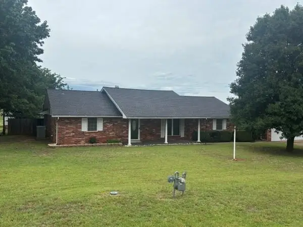 700 Lola Street, Lindsay, OK 73052