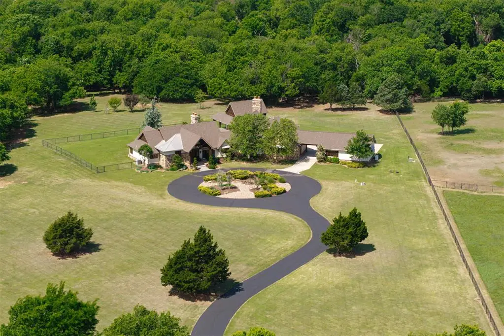 3150 W Waterloo Road, Edmond, OK 73025 - #1