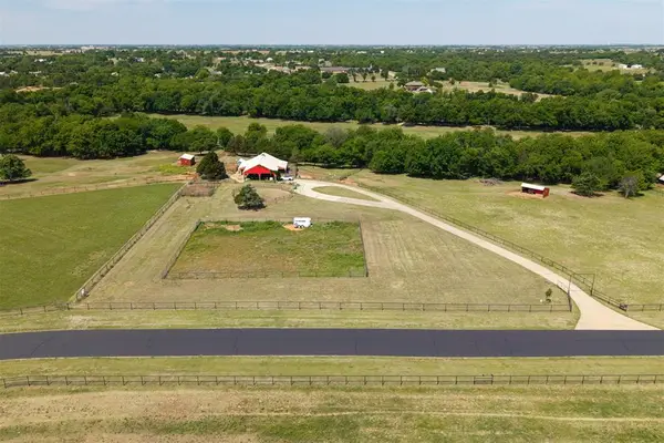 W Waterloo Road, Edmond, OK 73025
