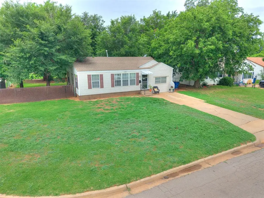 1728 S 20th Street, Chickasha, OK 73018 - #2