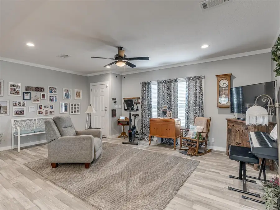 21268 Prairie View Road, Blanchard, OK 73010 - #3