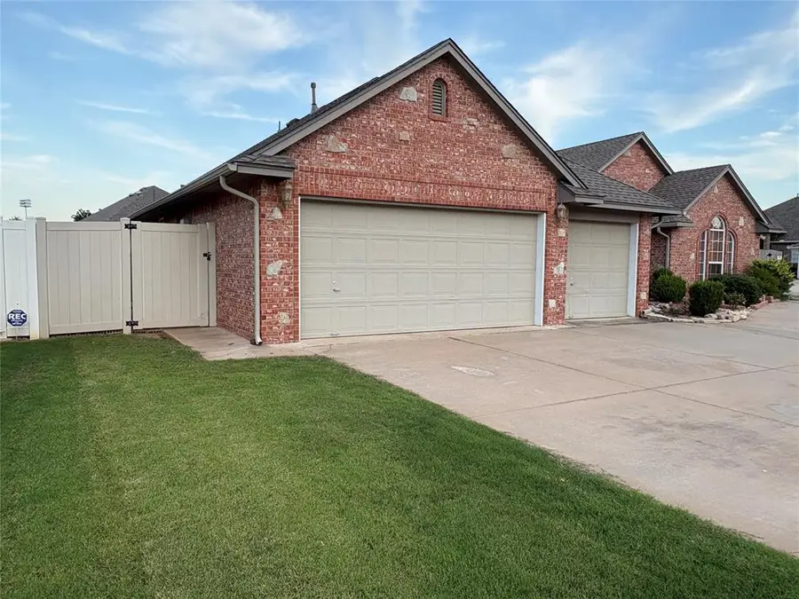 5612 Holly Brooke Lane, Oklahoma City, OK 73135 - #3