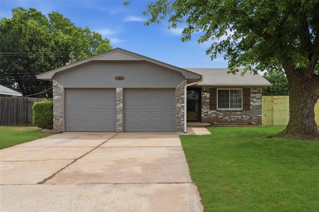 522 S Meadow Lane, Mustang, OK 73064 - #1