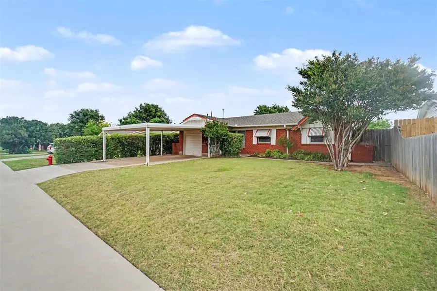 13 NW 53rd Street, Lawton, OK 73505 - #2