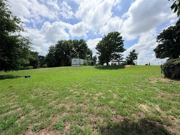 26226 220th Street, Purcell, OK 73080
