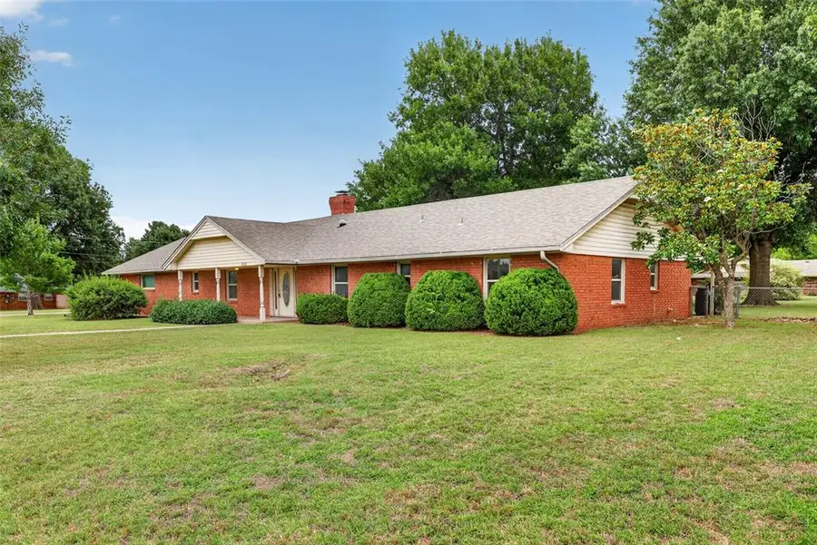 1508 N Jackson Street, Edmond, OK 73034 - #2