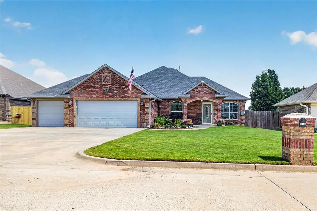 20733 E Twisted Oak Road, Harrah, OK 73045 - #1