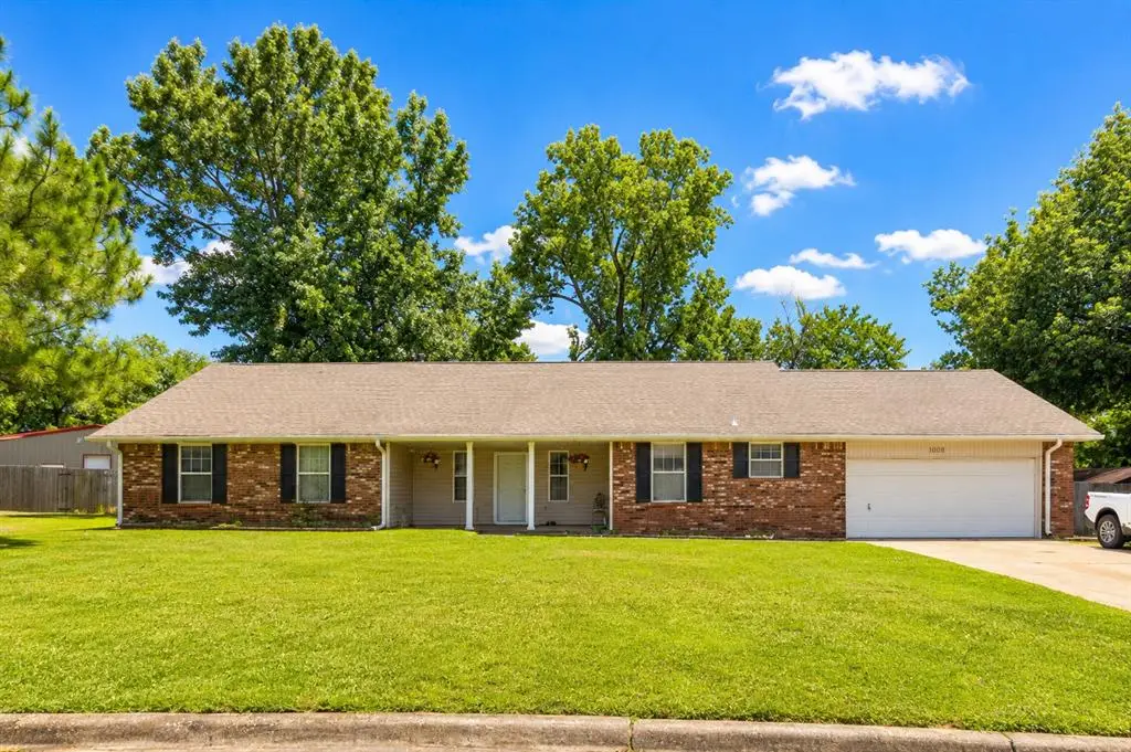 1008 W Washington Circle, Tecumseh, OK 74873 - #1