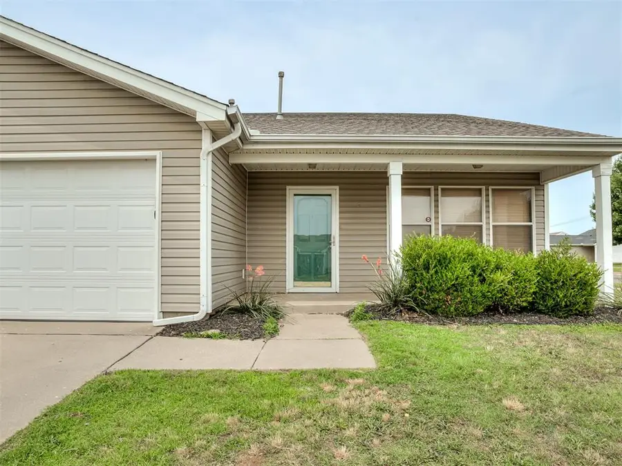 901 Hyacinth Hollow Drive, Yukon, OK 73099 - #2