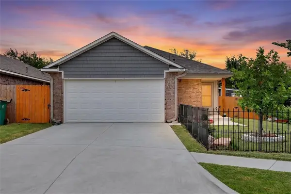 1320 Willowood Circle, Yukon, OK 73099
