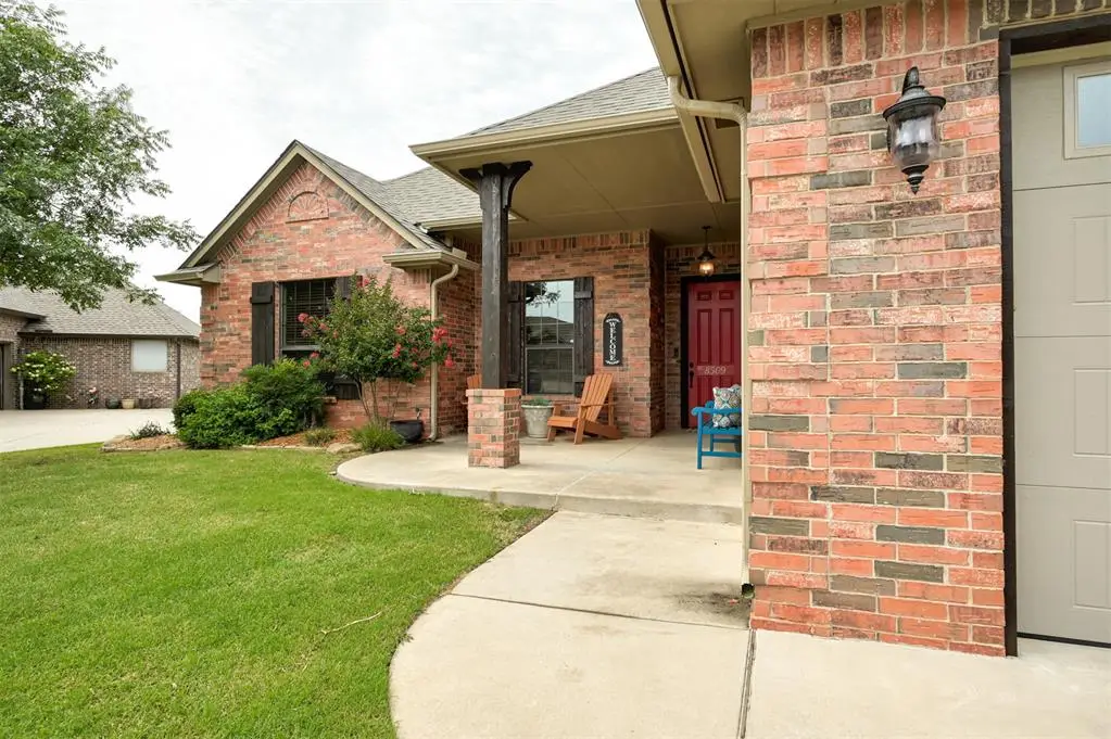 8509 NW 112th Terrace, Oklahoma City, OK 73162 - #1
