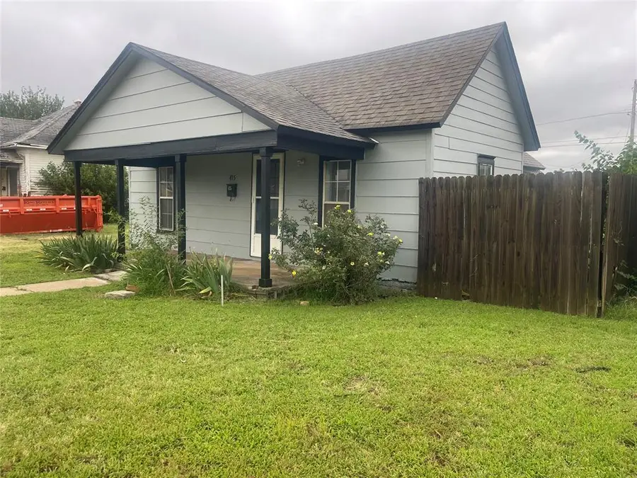 415 S Main Street, Hennessey, OK 73742 - #2