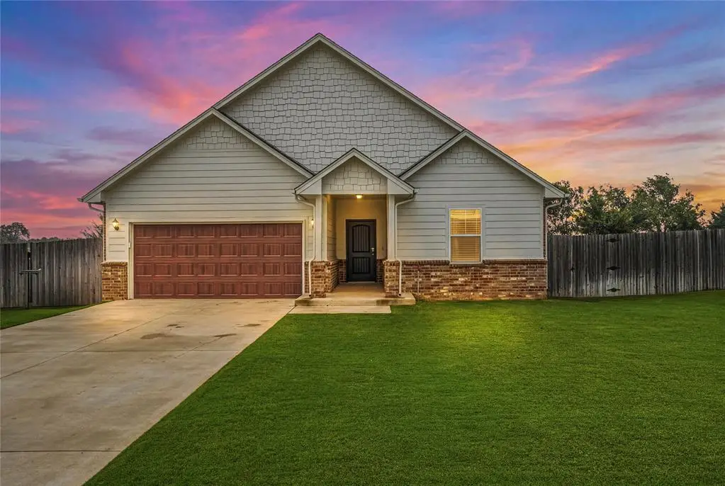 1261 Round Leaf Road, Edmond, OK 73034 - #1