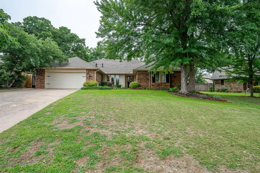 809 Sandhurst Drive, Edmond, OK 73034 - #3