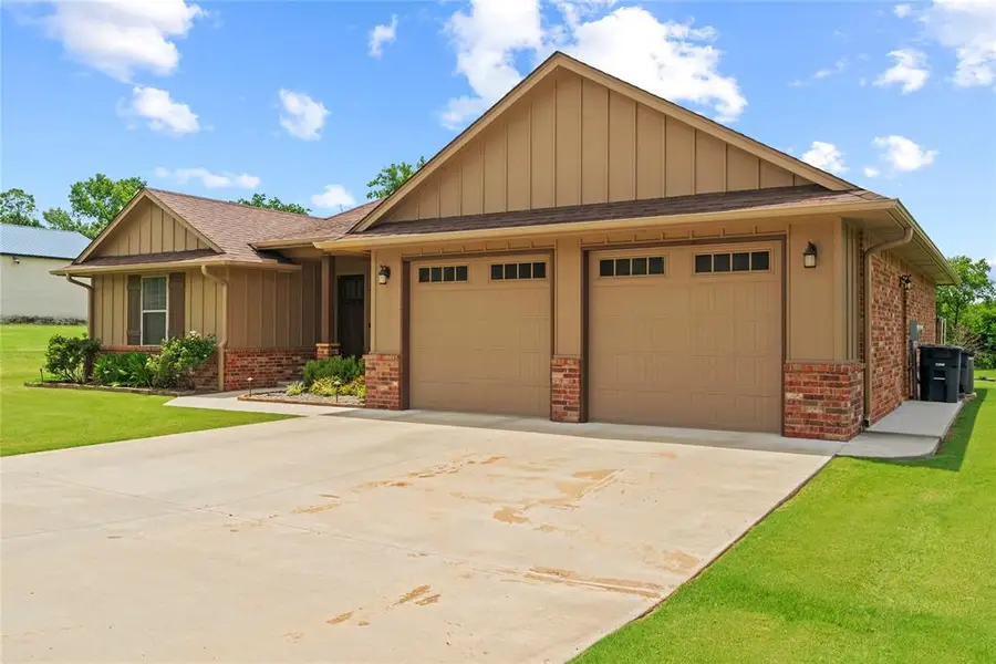 2802 N Broadway Avenue, Shawnee, OK 74804 - #3