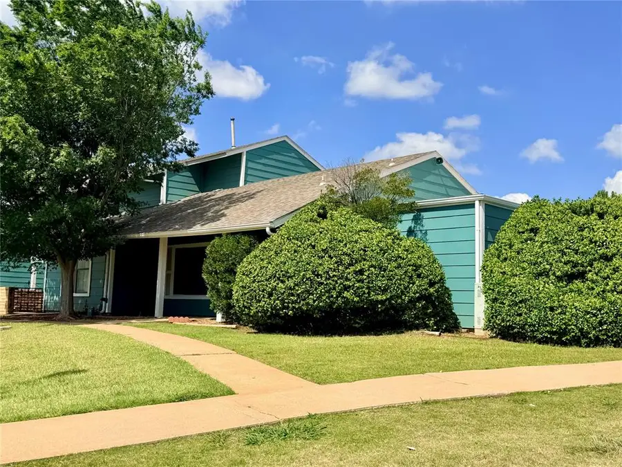 2713 Indian Creek Boulevard, Oklahoma City Southwest, OK 73120 - #3