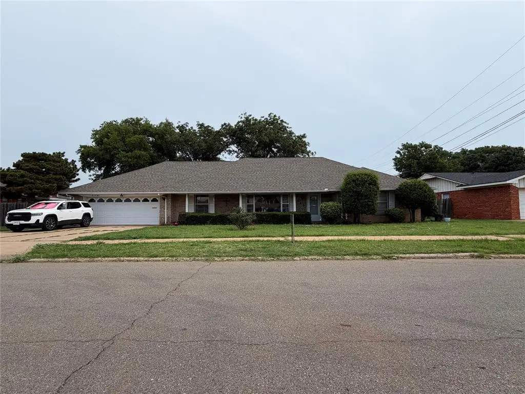 509 W Lark Street, Altus, OK 73521 - #1