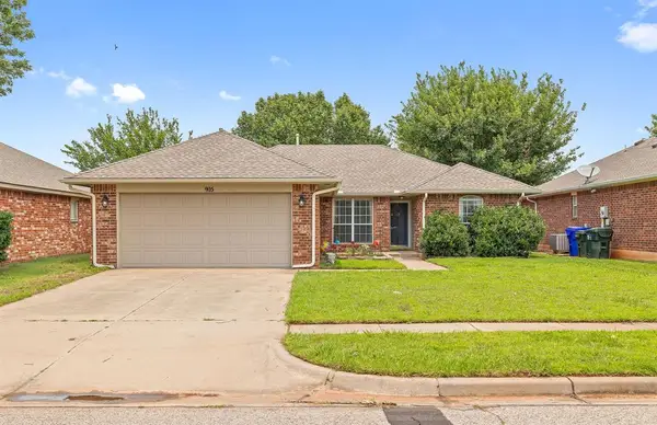 905 Shadowhill Street, Norman, OK 73071