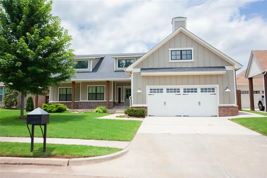 2809 Tandem Bike Trail, Edmond, OK 73034 - #1
