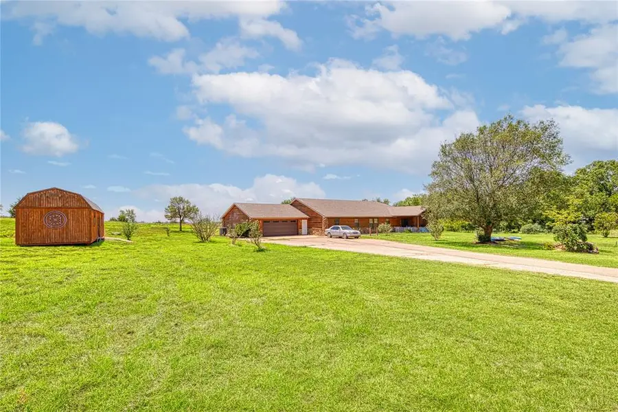 11221 N 1960 Circle, Elk City, OK 73644 - #2