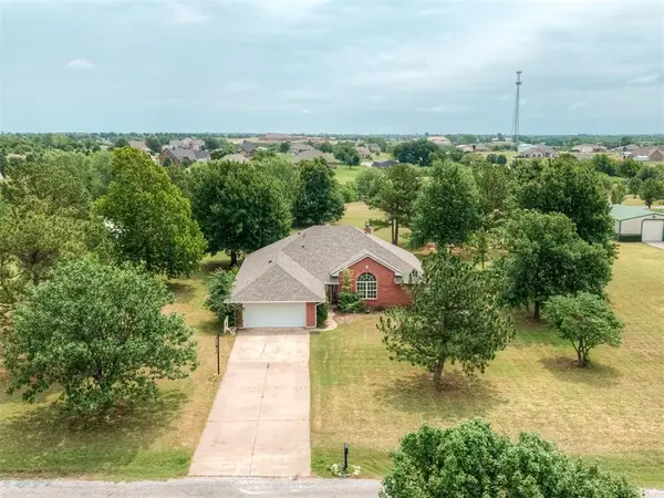 1085 Pioneer Road, Tuttle, OK 73089