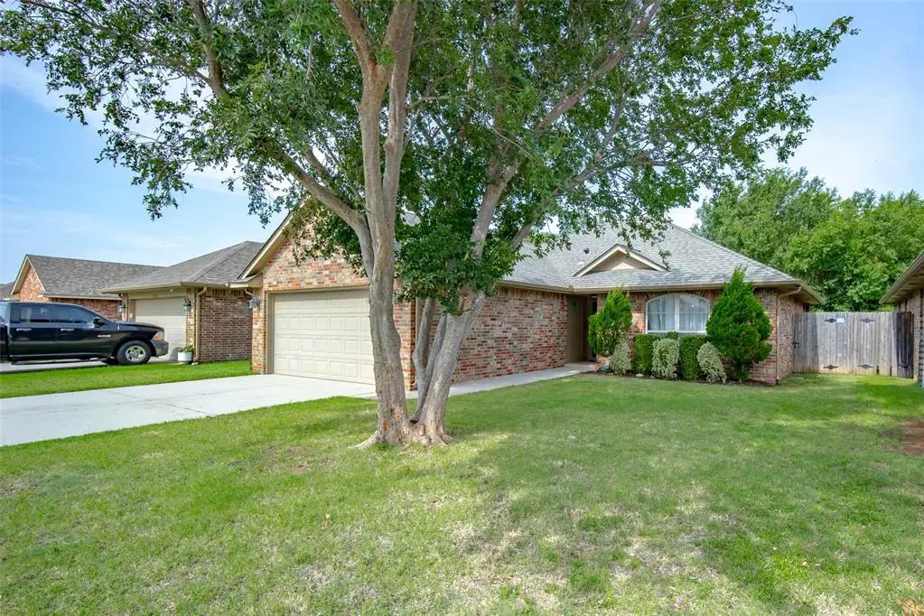 3221 Sahoma Trail, Yukon, OK 73099 - #1