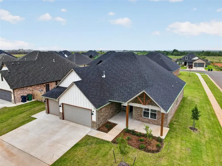 10401 SW 50th Street, Mustang, OK 73064 - #2