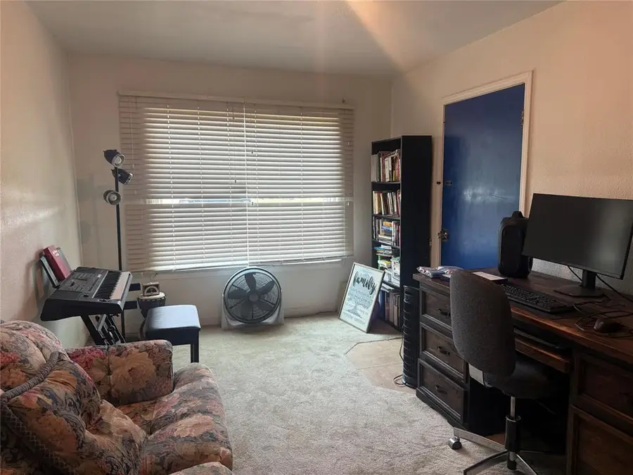 110 W Kansas Avenue, Anadarko, OK 73005 - #3