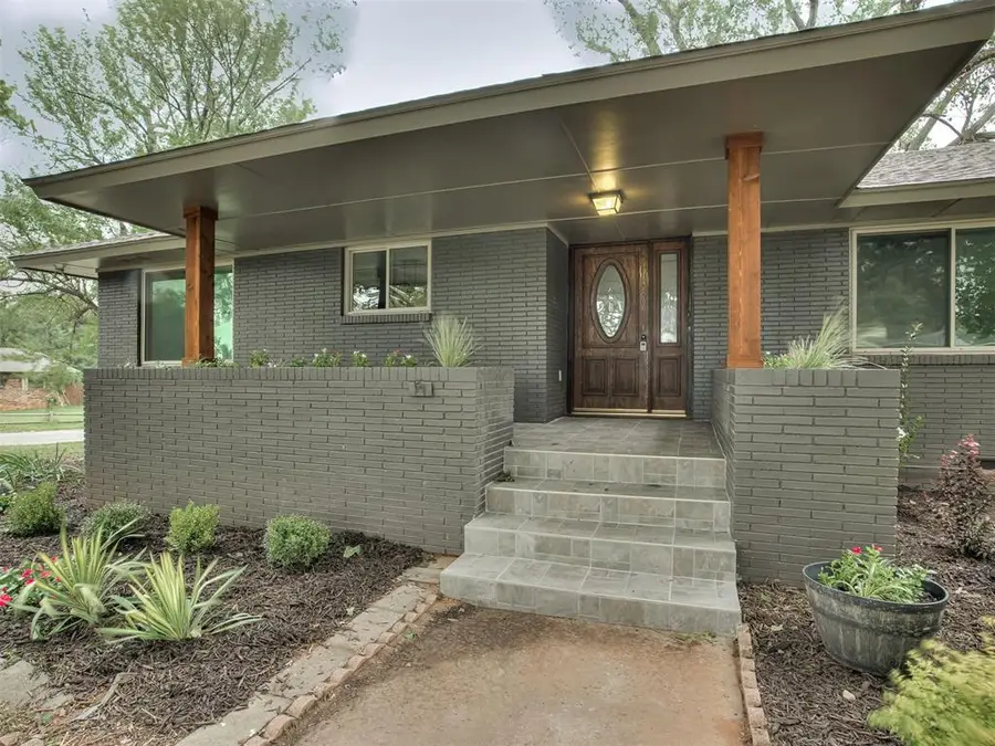 824 N Main Street, Blanchard, OK 73010 - #2