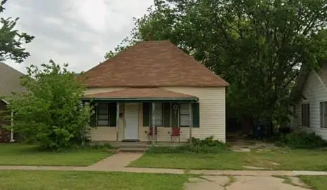 211 W Main Street, Edmond, OK 73003 - #1