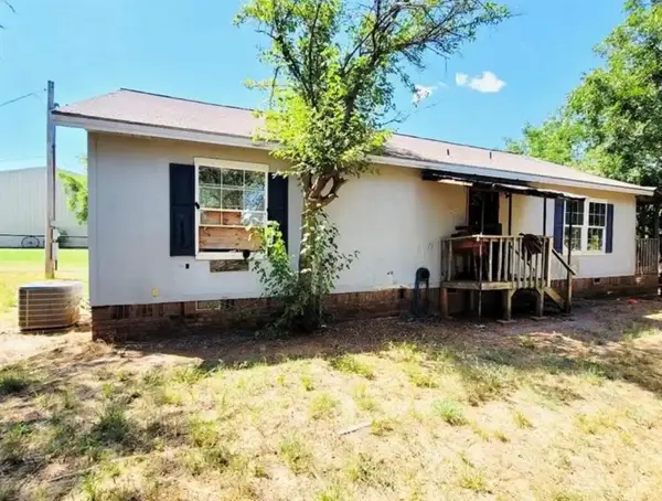 307 N Massingale Drive, Cordell, OK 73632