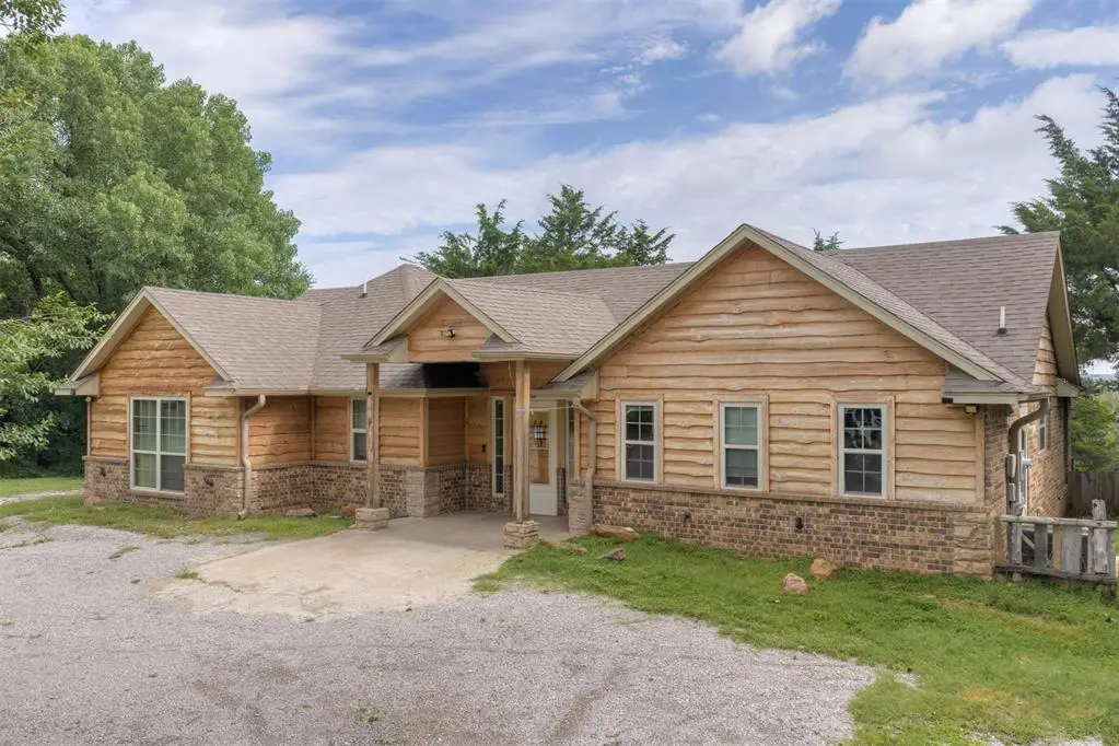 4000 N Country Club Road, Newcastle, OK 73065 - #1