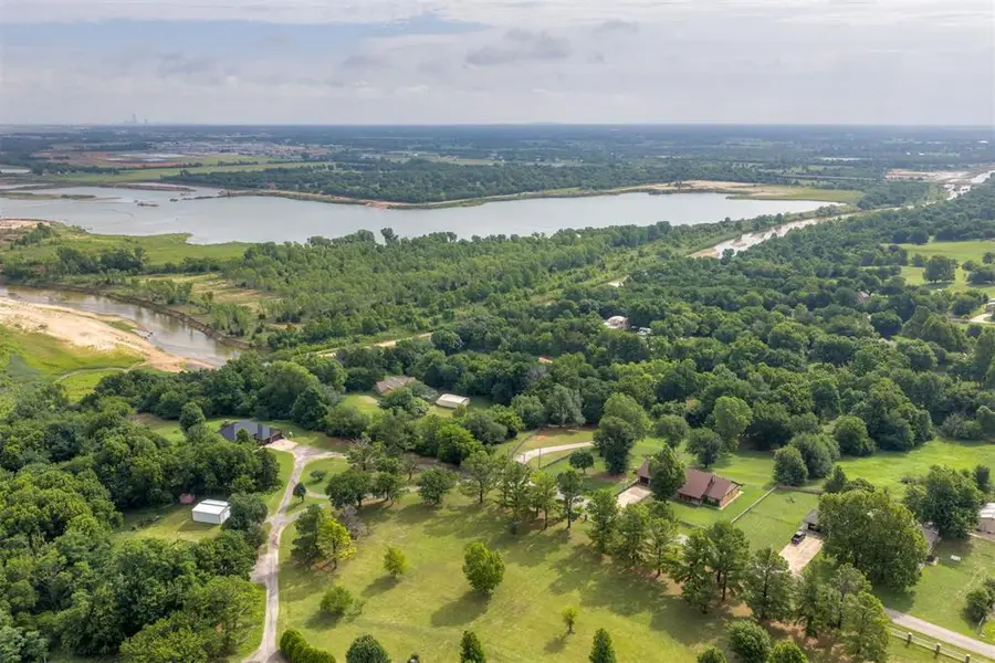 4000 N Country Club Road, Newcastle, OK 73065 - #3