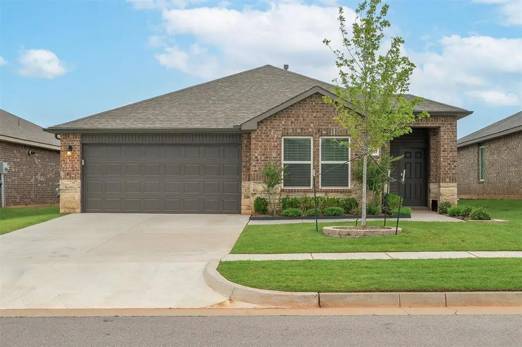 10517 SW 41st Place, Yukon, OK 73099 - #1