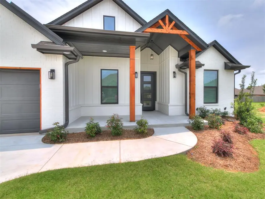 1304 Monterey Drive, Norman, OK 73072 - #2