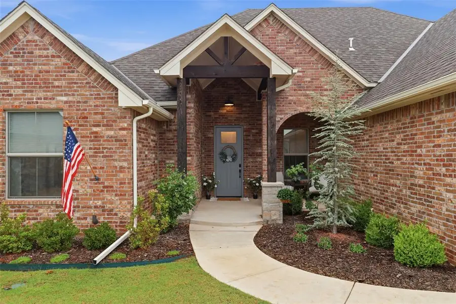 5716 Gold Stone Court, Mustang, OK 73064 - #2