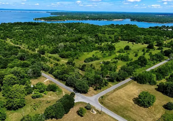 7 S 4210 Road, Eufaula, OK 74432