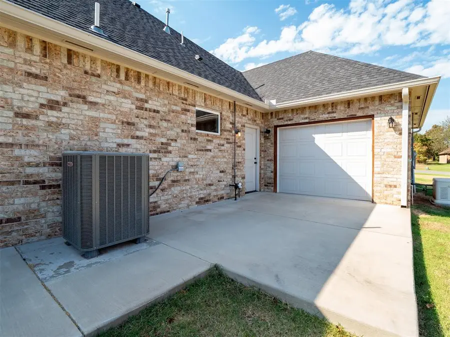 5520 Sunset Ridge Road, Newalla, OK 74857 - #2