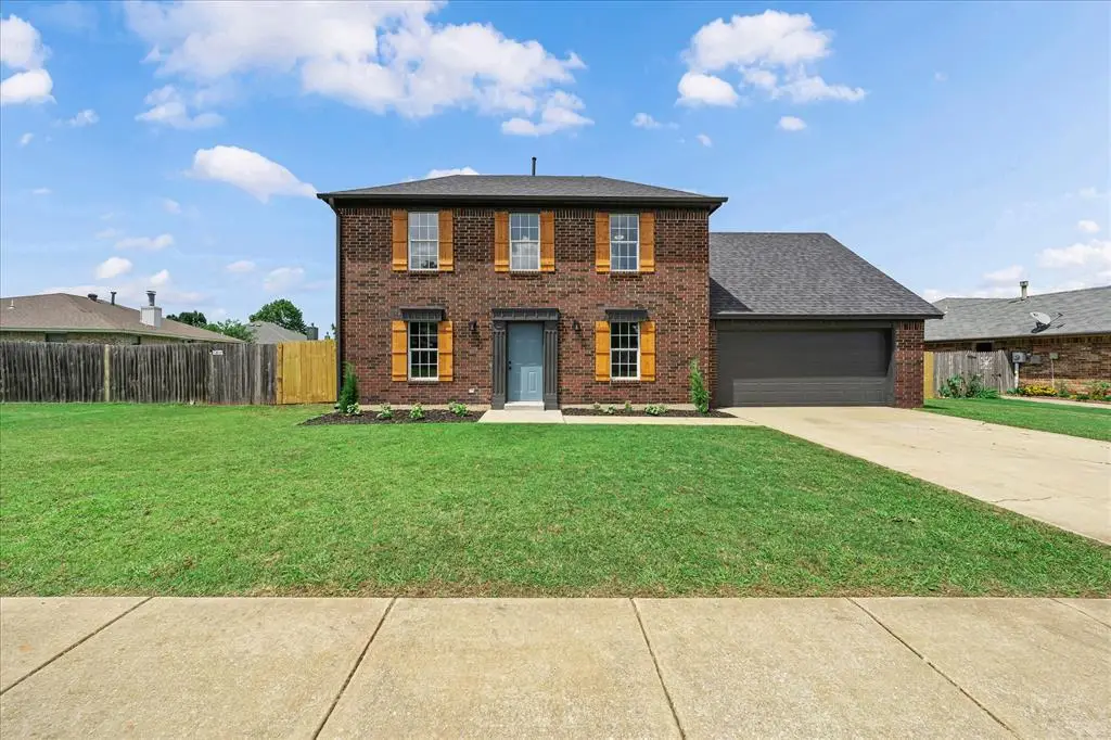 605 NE 18th Street, Moore, OK 73160 - #1