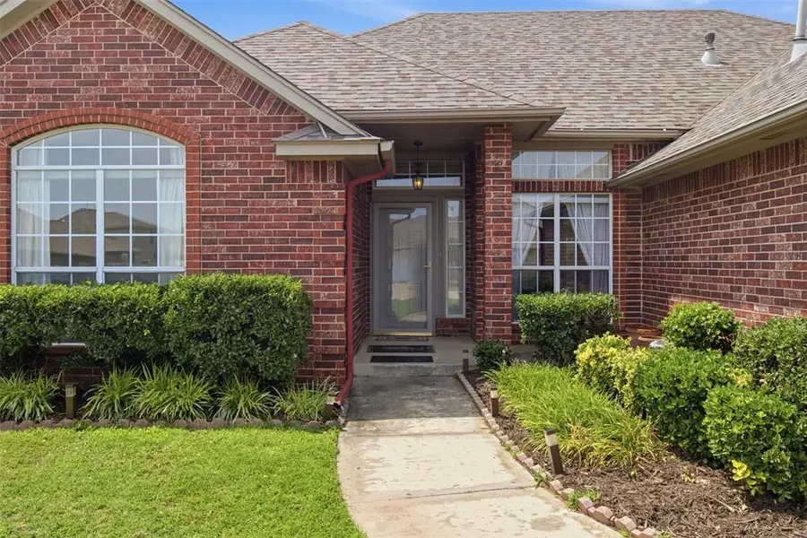 720 W Alamo Way, Mustang, OK 73064 - #3