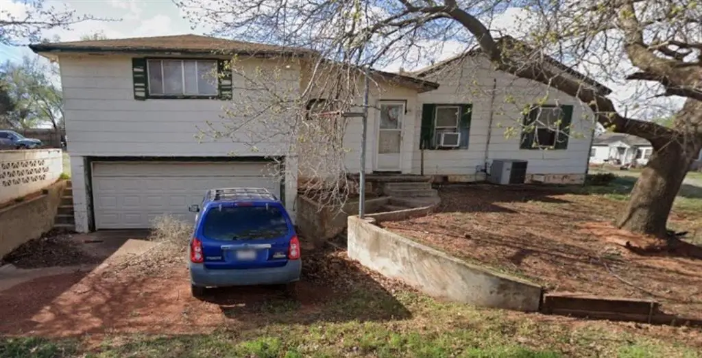 612 N 2nd Street, Sayre, OK 73662 - #1