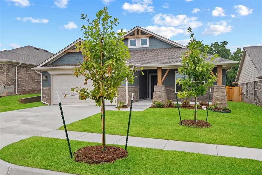 8801 Spruce Street, Edmond, OK 73003 - #3