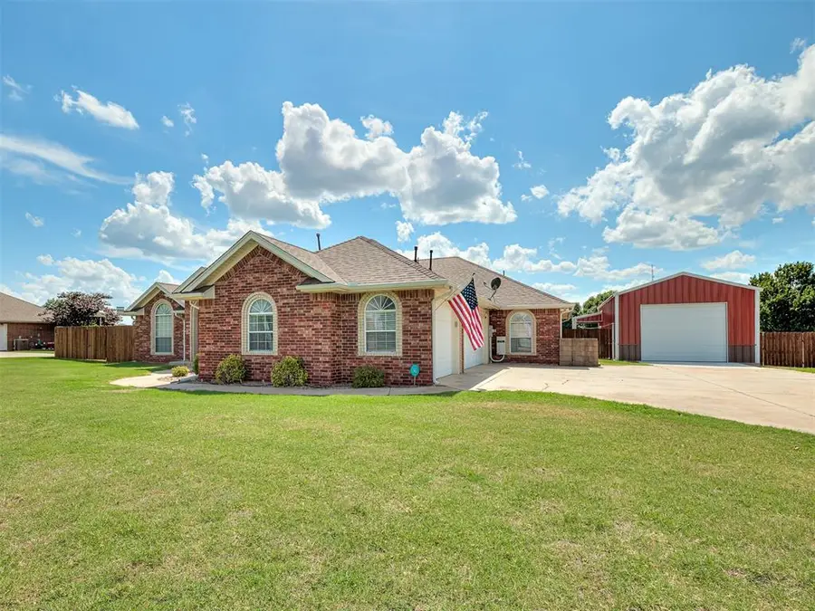 809 Grandview Rd, Tuttle, OK 73089 - #2