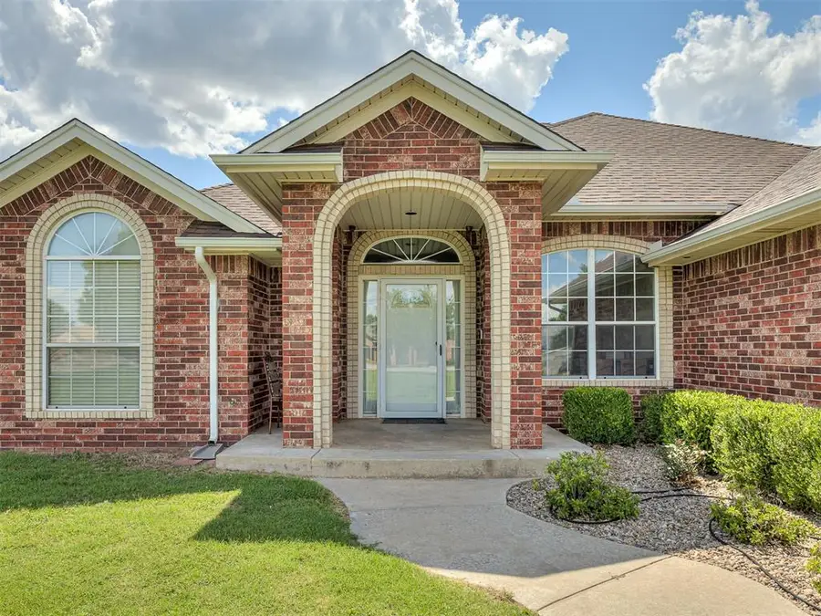 809 Grandview Rd, Tuttle, OK 73089 - #3