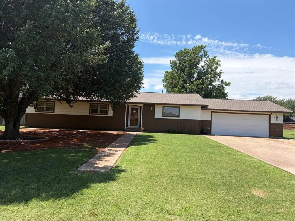 703 S 7th Street, Canute, OK 73626 - #1