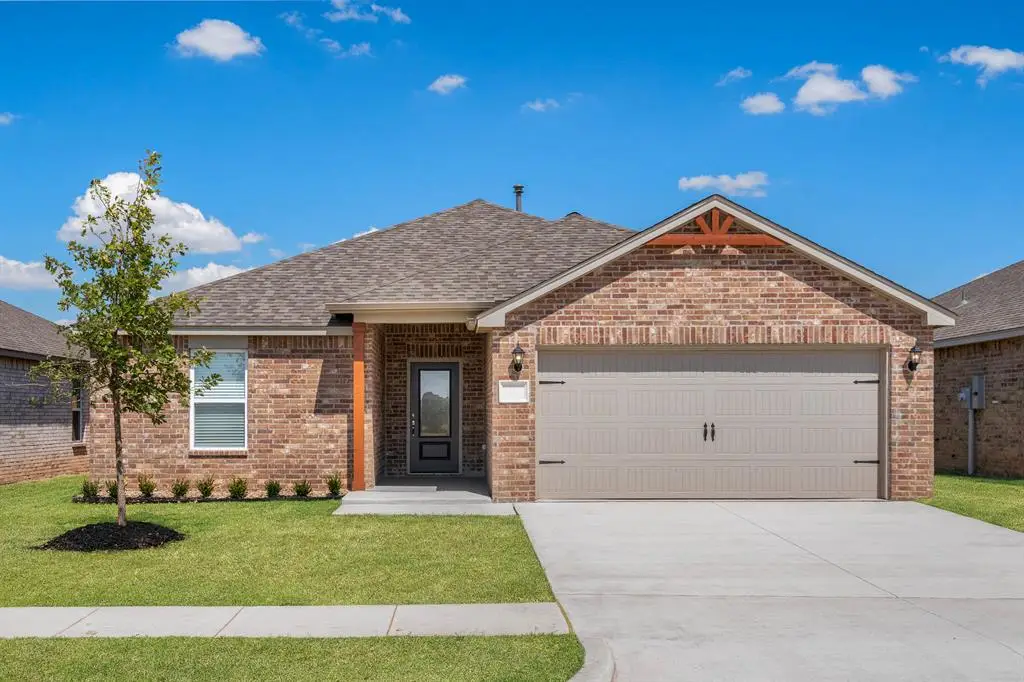 725 Luna Way, Tuttle, OK 73089 - #1